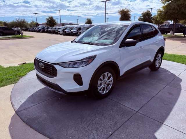 Certified 2025 Ford Escape Active FWD image 3