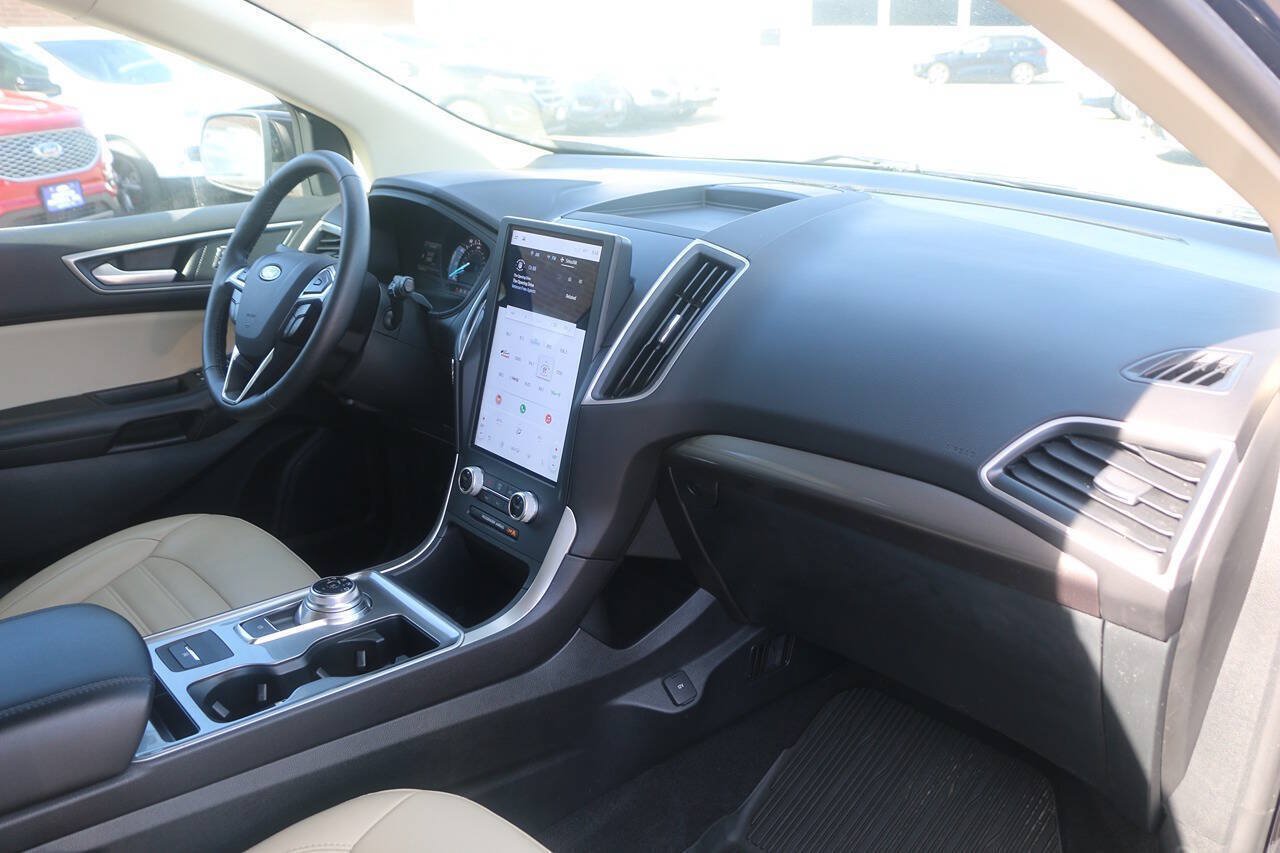 Certified 2024 Ford Edge SEL w/ Convenience Package AWD/4WD image 26