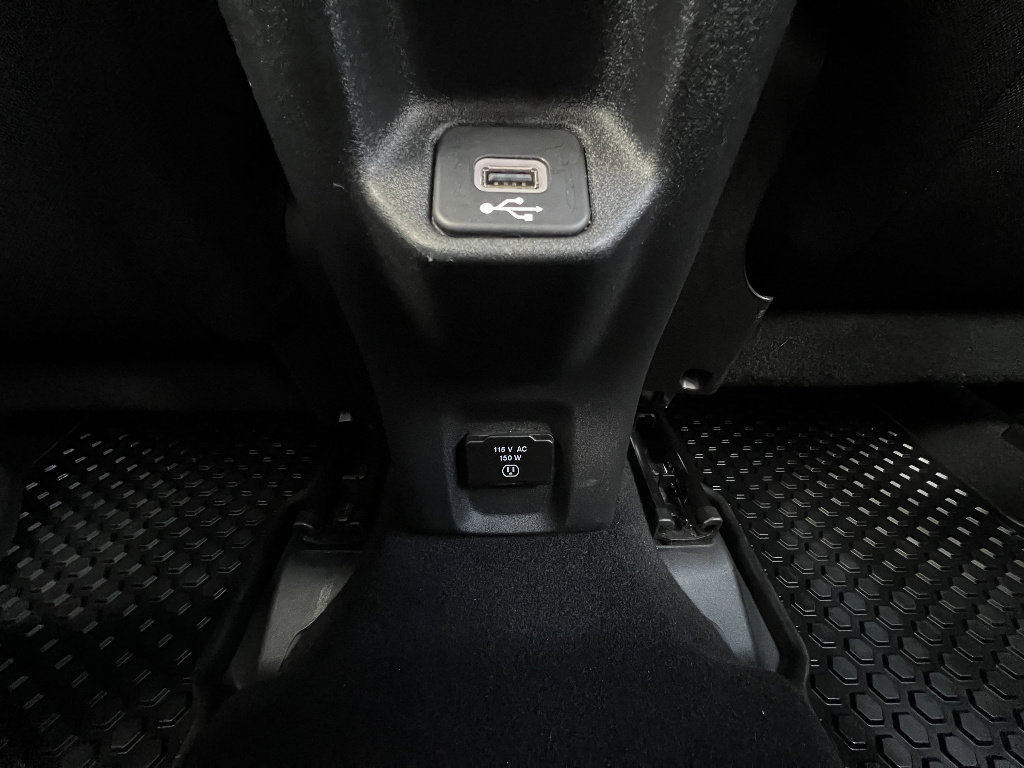 Used 2018 Jeep Renegade Altitude AWD/4WD image 35