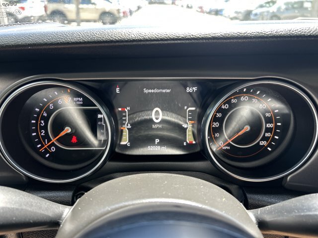 Used 2023 Jeep Gladiator Sport AWD/4WD image 29