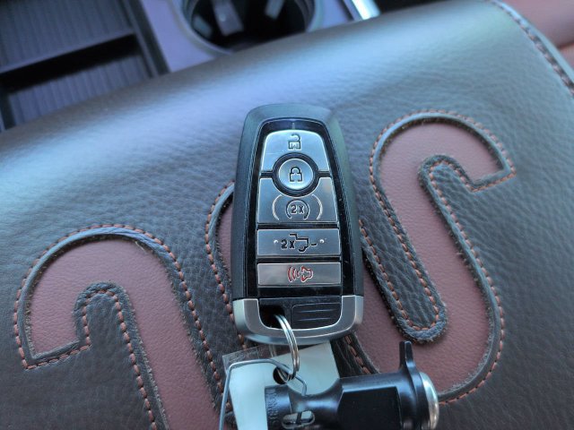 Certified 2022 Ford F250 King Ranch w/ King Ranch Ultimate Package AWD/4WD image 33