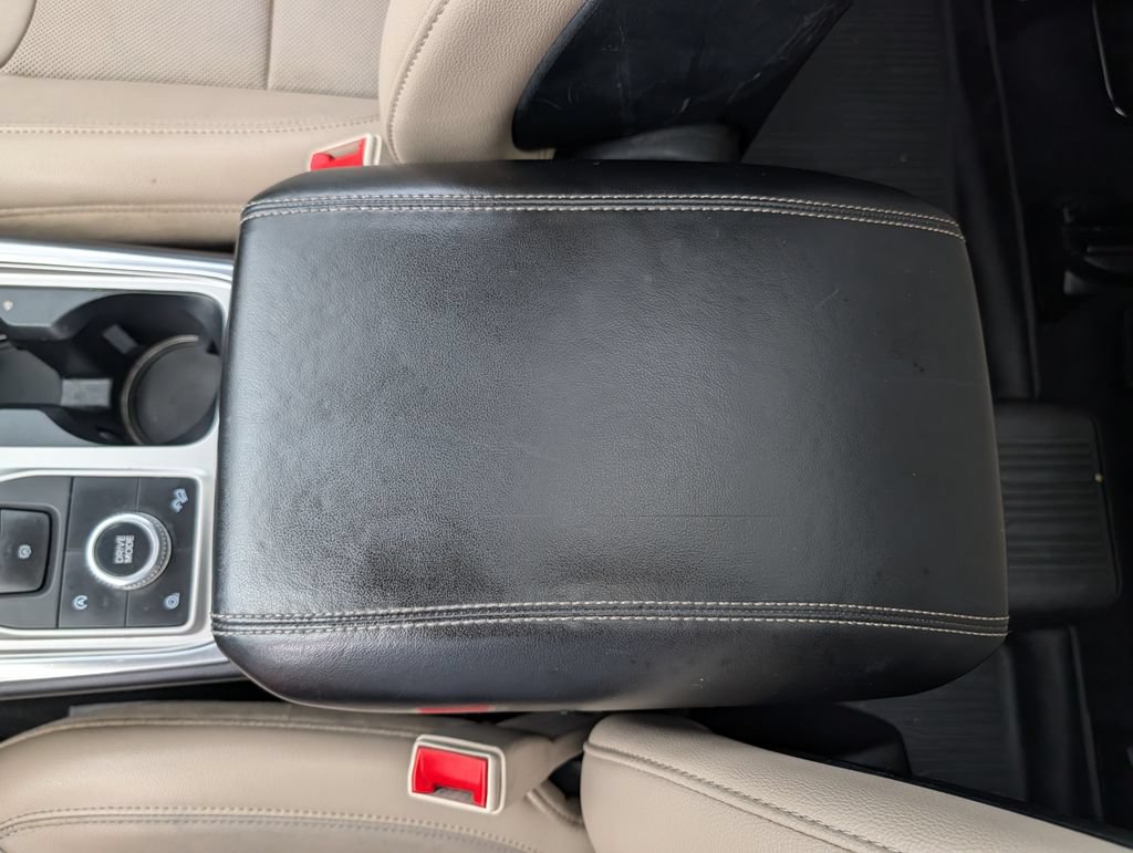 Certified 2020 Ford Explorer Limited AWD/4WD image 15