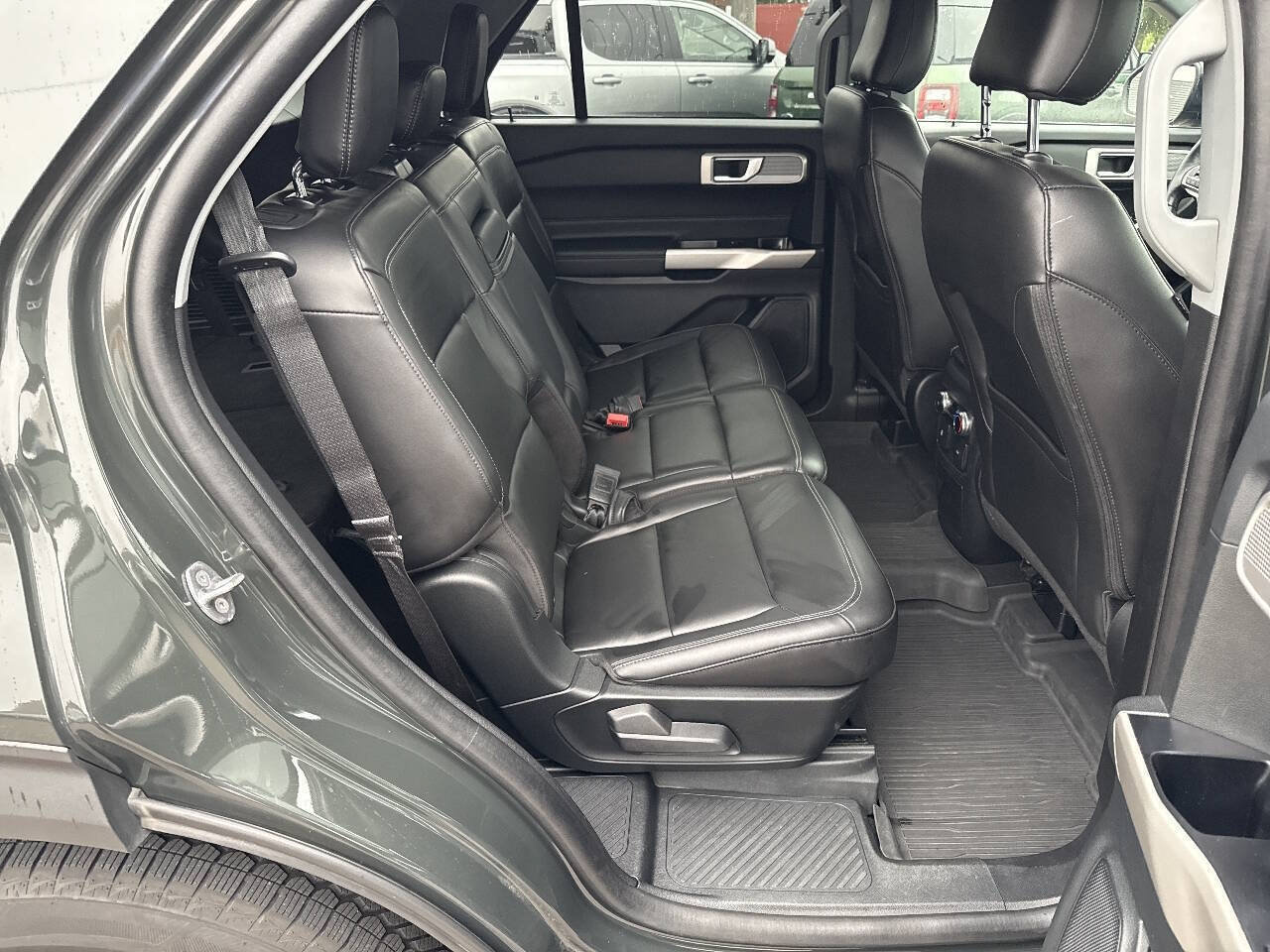 Certified 2023 Ford Explorer XLT w/ Equipment Group 202A AWD/4WD image 19