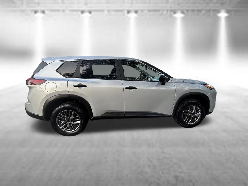 Used 2024 Nissan Rogue S AWD/4WD video 3