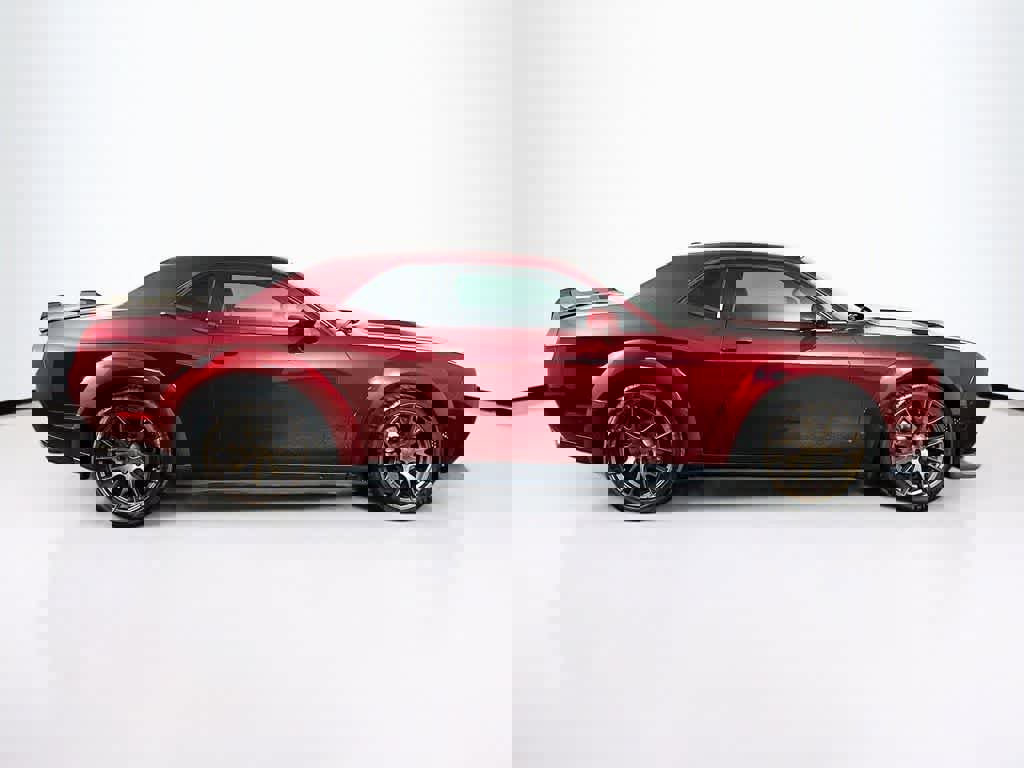 Used 2021 Dodge Challenger SXT image 6