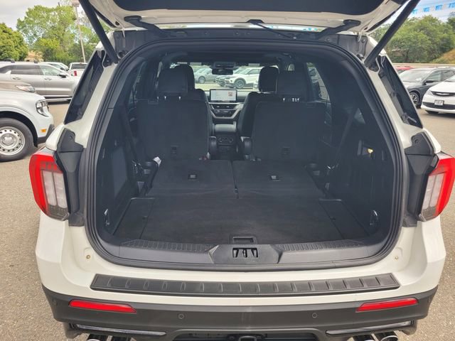 Certified 2025 Ford Explorer ST image 8