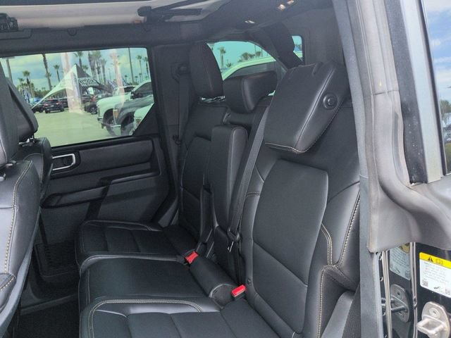 Certified 2025 Ford Bronco Badlands w/ Sasquatch Package AWD/4WD image 13