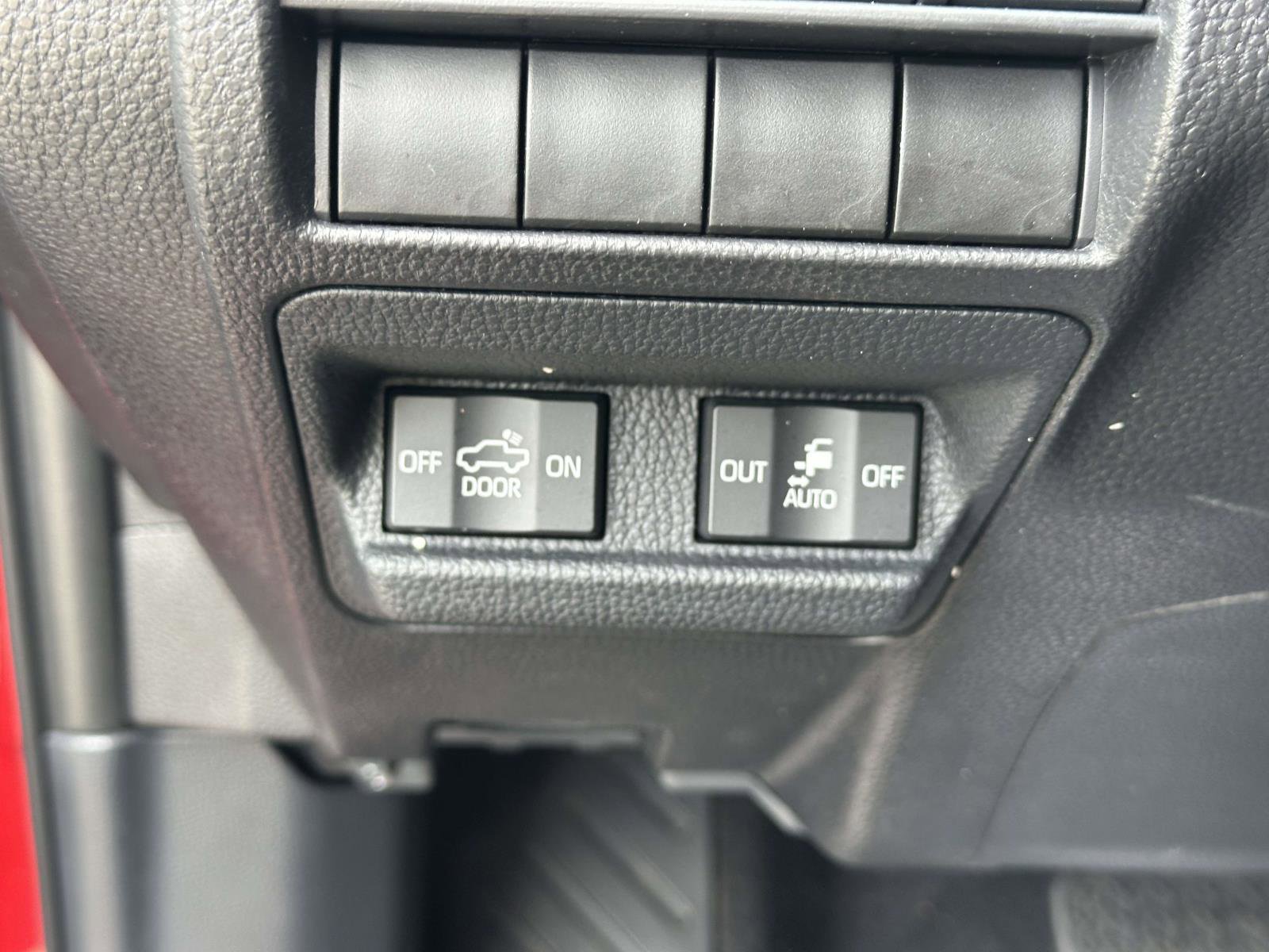 Used 2024 Toyota Tacoma Limited w/ Limited Package (LT) AWD/4WD image 34