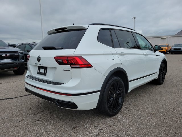 Used 2022 Volkswagen Tiguan SE R-Line AWD/4WD image 5