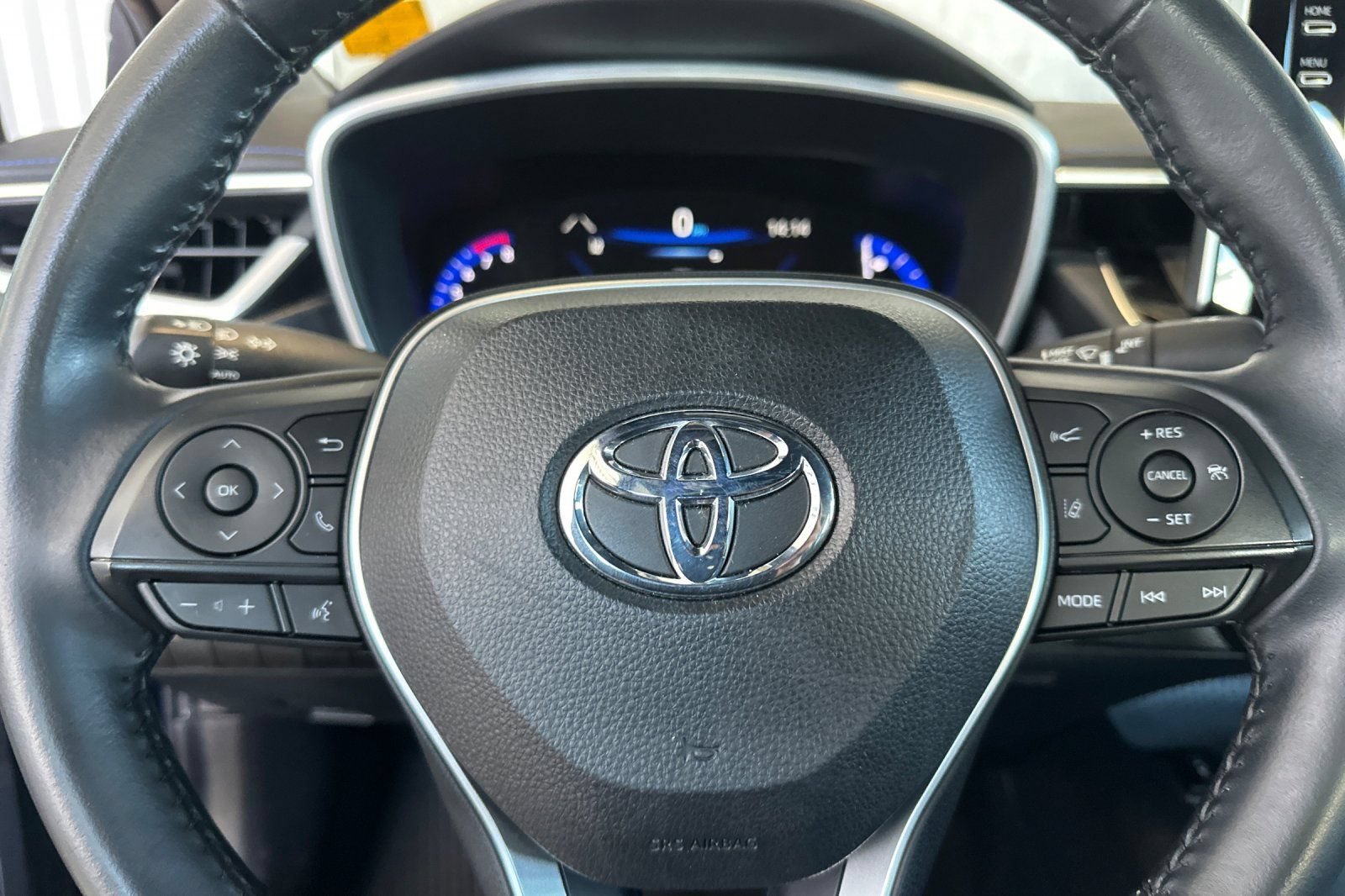 Used 2020 Toyota Corolla XSE FWD image 24