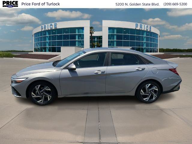 Used 2024 Hyundai Elantra SEL w/ Convenience Package FWD image 8