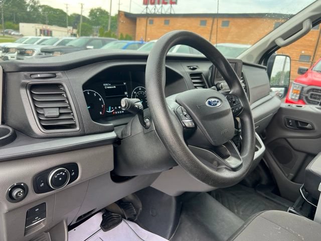 Certified 2021 Ford Transit 250 Low Roof RWD image 7