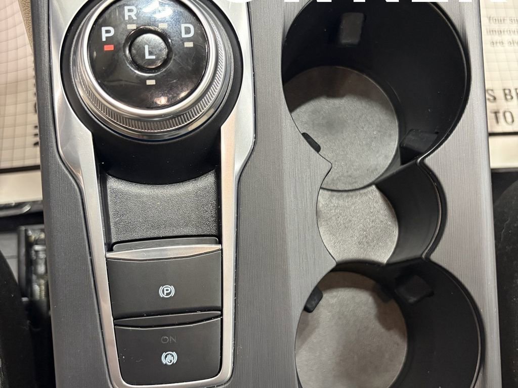 Certified 2022 Ford Escape Titanium w/ Class II Trailer Tow Package image 15