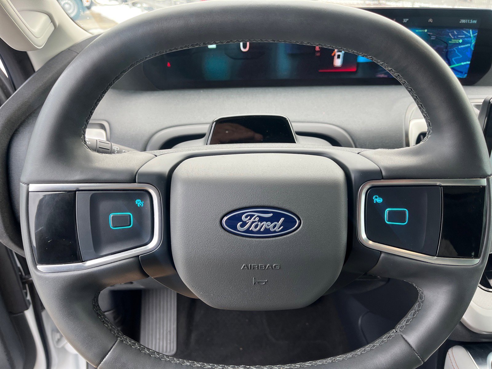 Certified 2025 Ford Expedition Active image 16