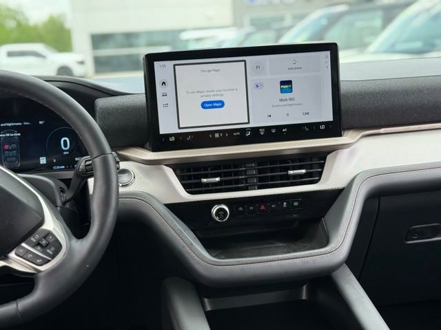 Certified 2025 Ford Explorer Active AWD/4WD image 26