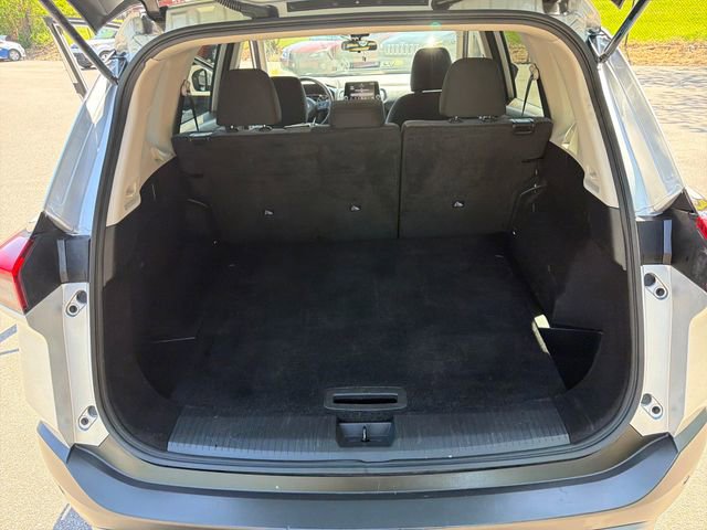 Used 2023 Nissan Rogue SV AWD/4WD image 26