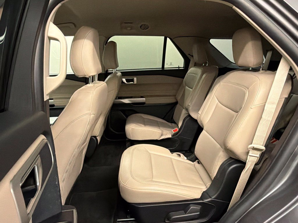Certified 2023 Ford Explorer XLT w/ Equipment Group 202A AWD/4WD image 34