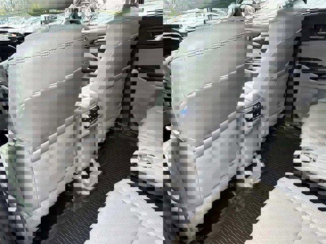 Used 2019 Toyota Highlander Limited image 19