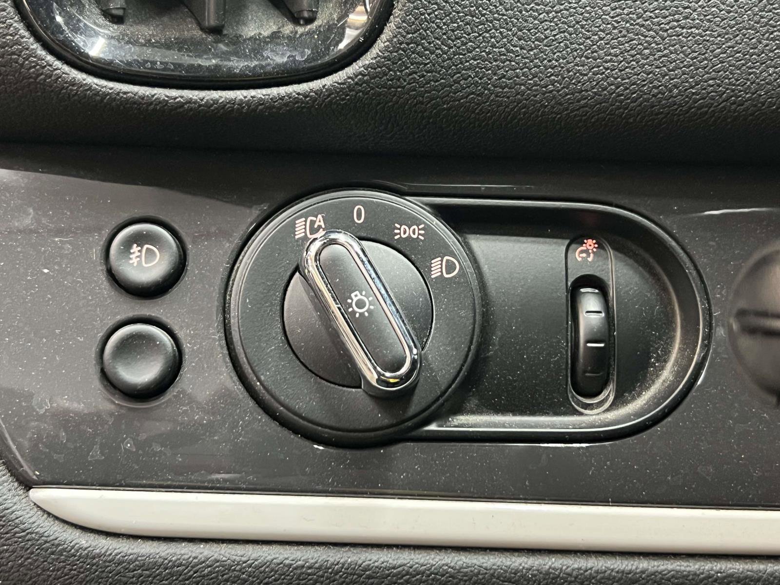 Used 2020 MINI Cooper Countryman S w/ Premium Package image 20