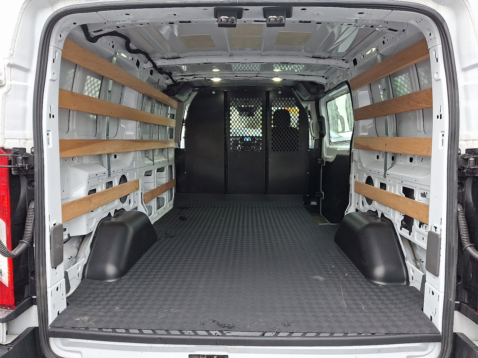 Certified 2024 Ford Transit 250 w/ Exterior Upgrade Package image 27