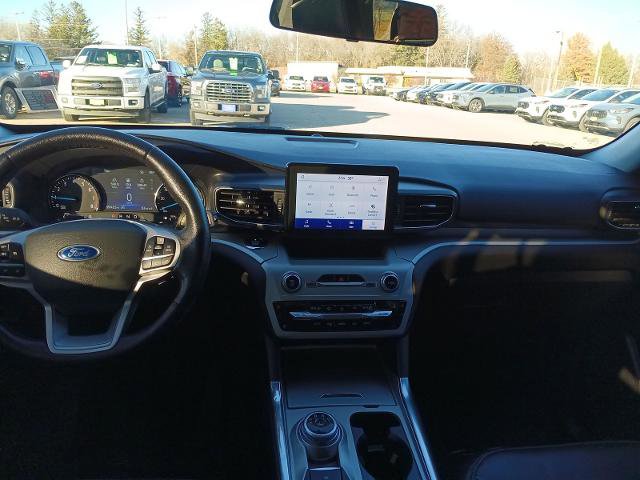 Certified 2021 Ford Explorer XLT w/ Equipment Group 202A image 13