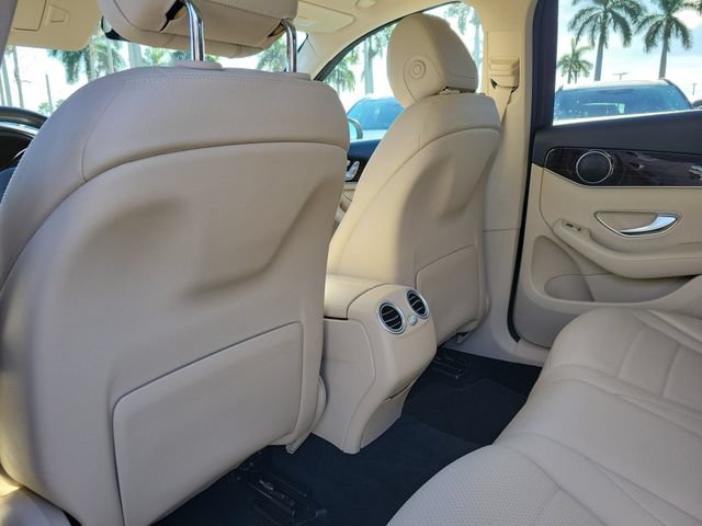 Used 2021 Mercedes-Benz GLC 300 image 15