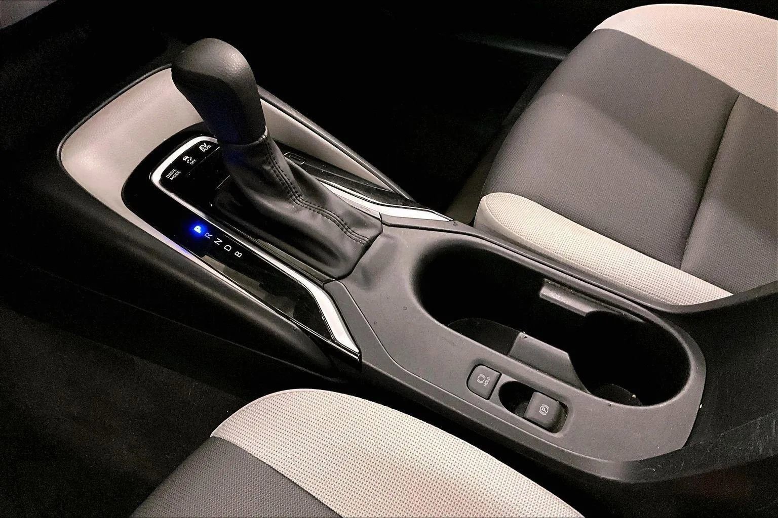 Used 2024 Toyota Corolla LE image 16