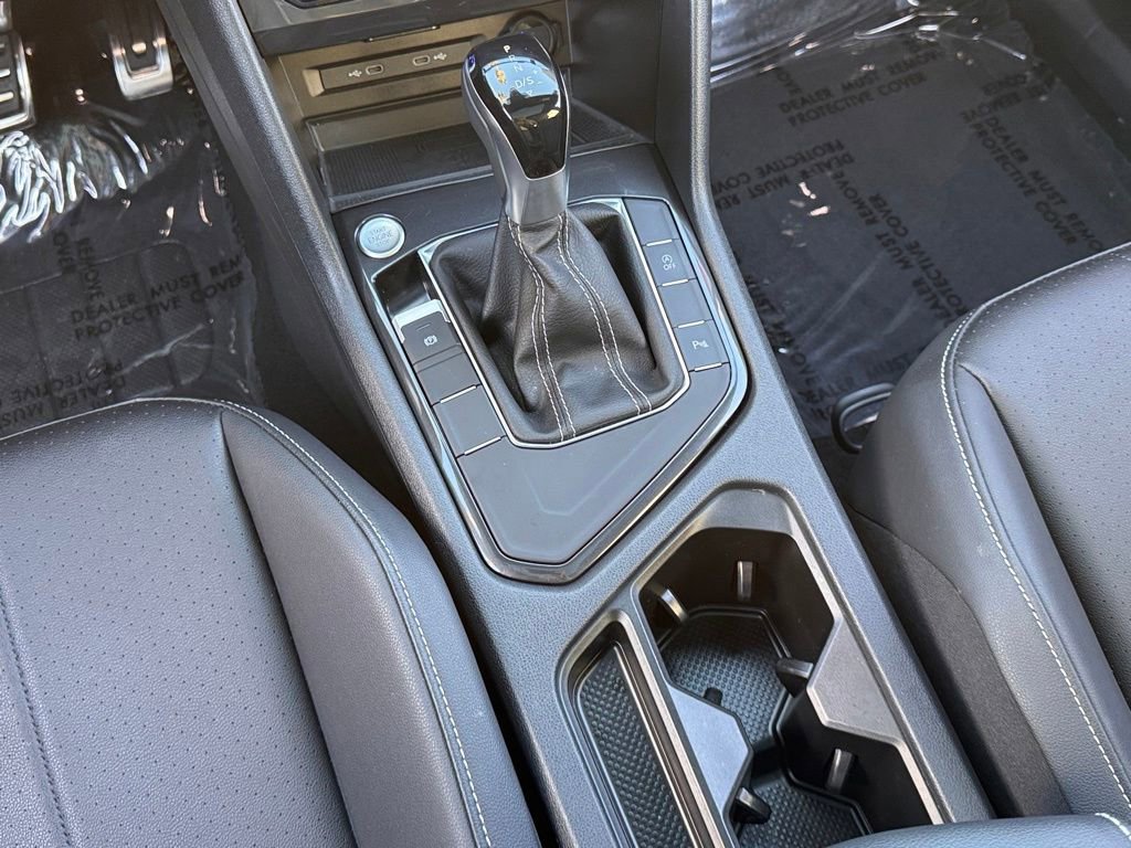 Used 2024 Volkswagen Tiguan SE R-Line FWD image 26