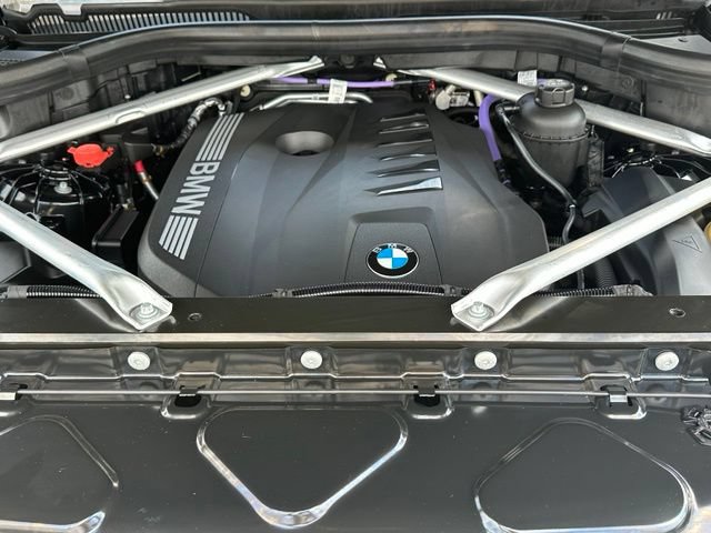 Used 2025 BMW X5 xDrive40i AWD/4WD image 8