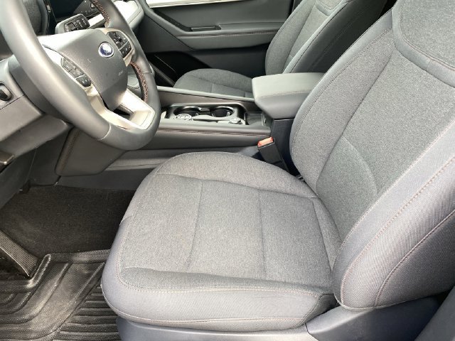 Certified 2025 Ford Explorer Active AWD/4WD image 22