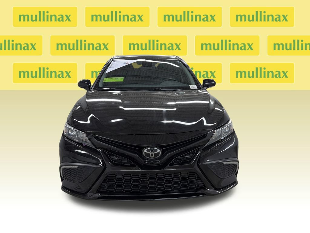 Used 2023 Toyota Camry SE w/ Convenience Package FWD image 15
