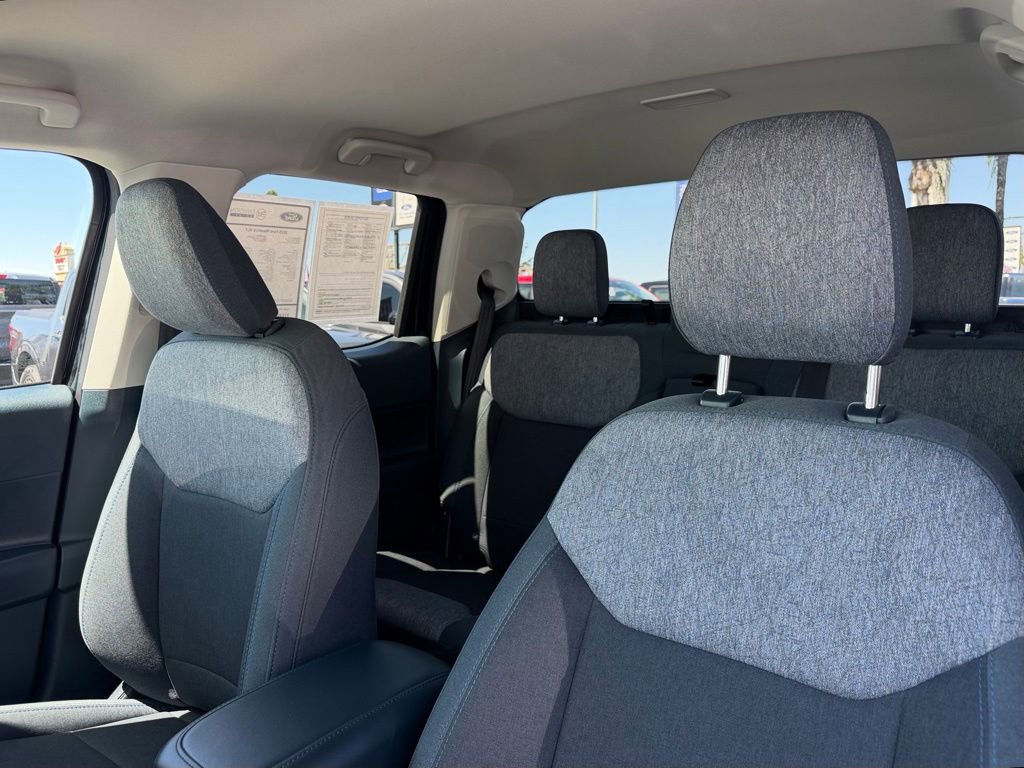 Certified 2025 Ford Maverick XLT FWD image 18