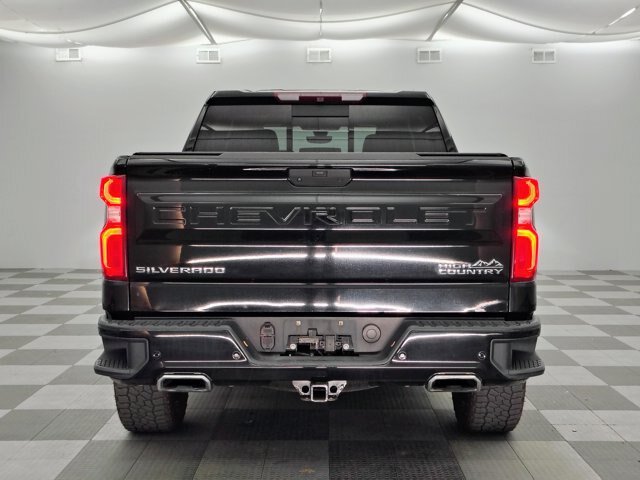 Used 2019 Chevrolet Silverado 1500 High Country w/ Technology Package AWD/4WD image 6