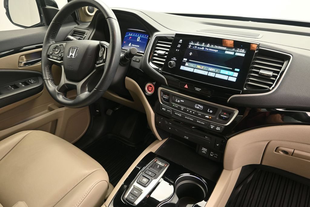 Used 2021 Honda Pilot Touring image 18
