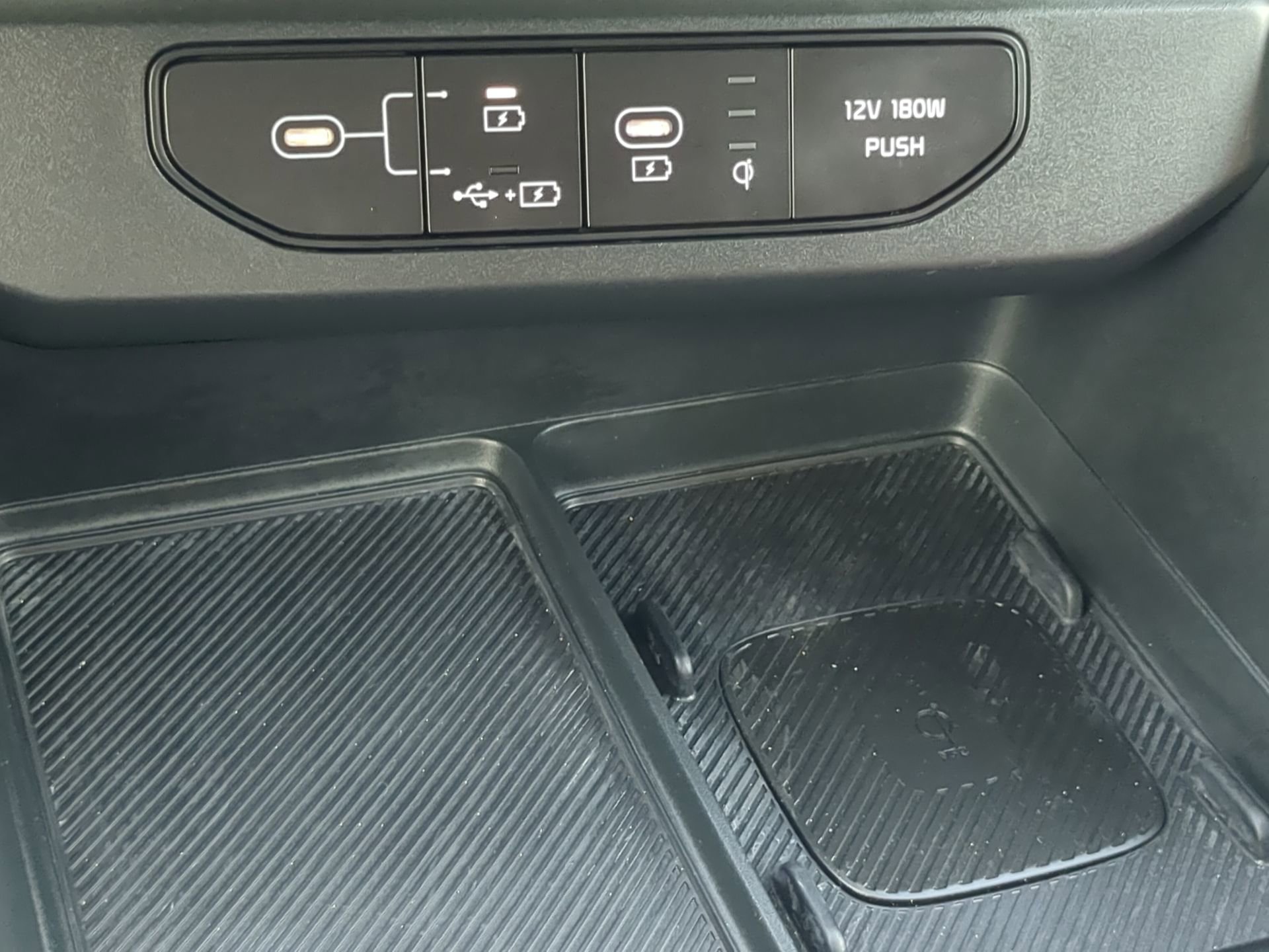 Used 2025 Kia Carnival SX Prestige FWD image 63