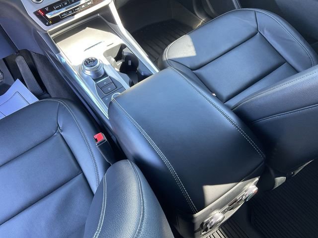 Certified 2021 Ford Explorer XLT w/ Equipment Group 202A image 22