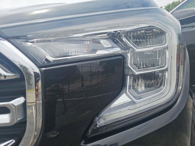 Used 2023 GMC Terrain SLT AWD/4WD image 32