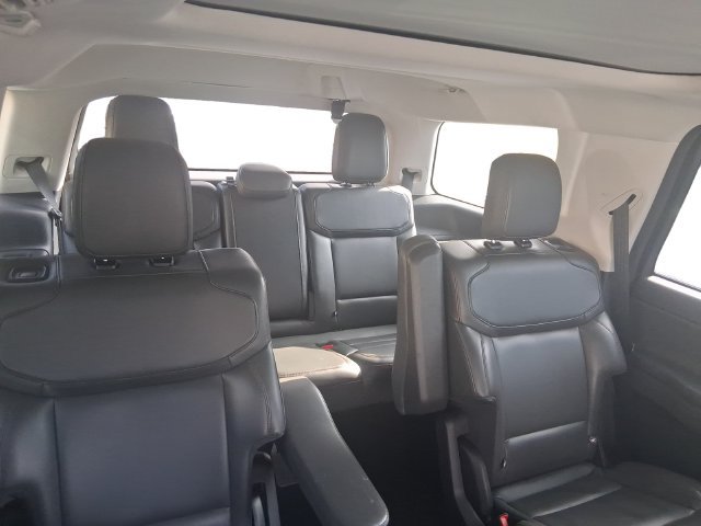 Certified 2025 Ford Expedition Active AWD/4WD image 18