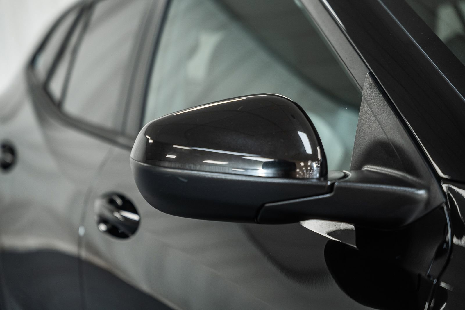 Used 2024 Chevrolet Trax LS w/ LS Convenience Package image 12