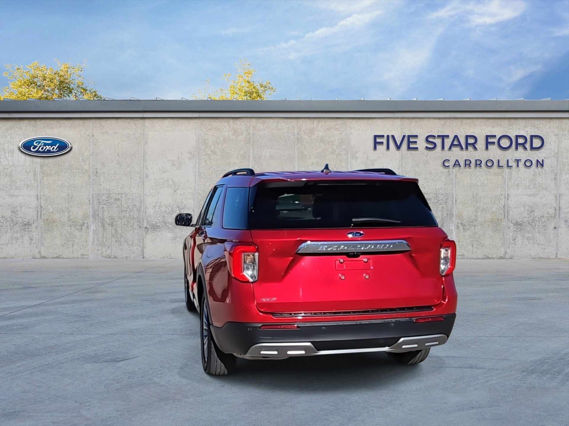 Certified 2023 Ford Explorer XLT w/ Equipment Group 202A image 4