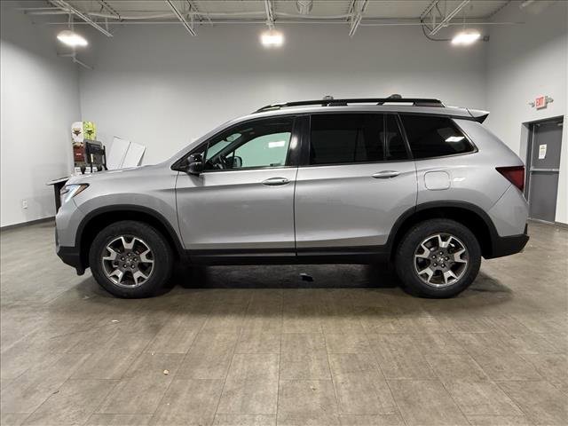 Used 2023 Honda Passport TrailSport image 7