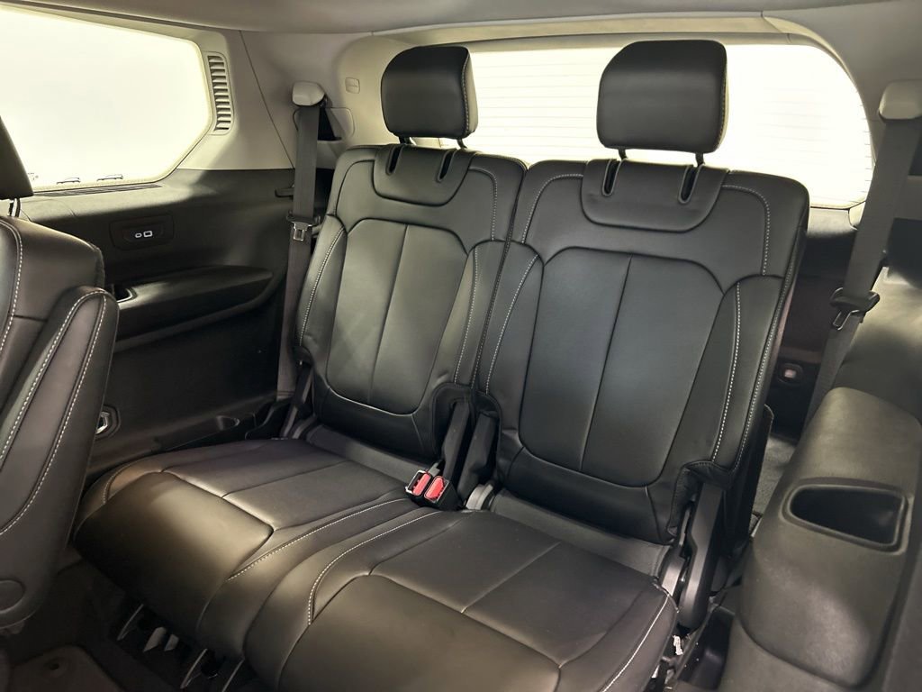 Used 2022 Jeep Grand Cherokee L Limited AWD/4WD image 30
