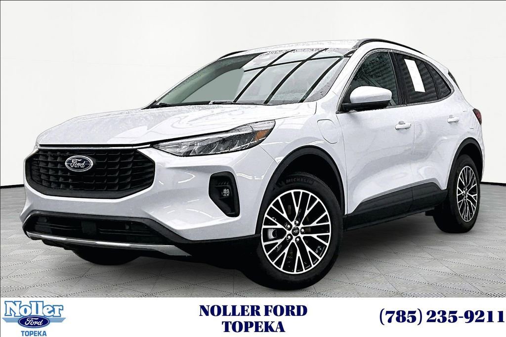 Certified 2025 Ford Escape SE
