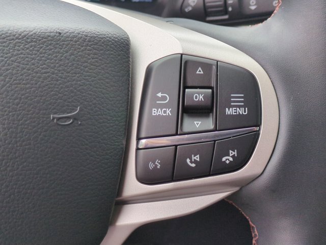 Certified 2026 Ford Explorer Active w/ Active Comfort Package RWD image 18