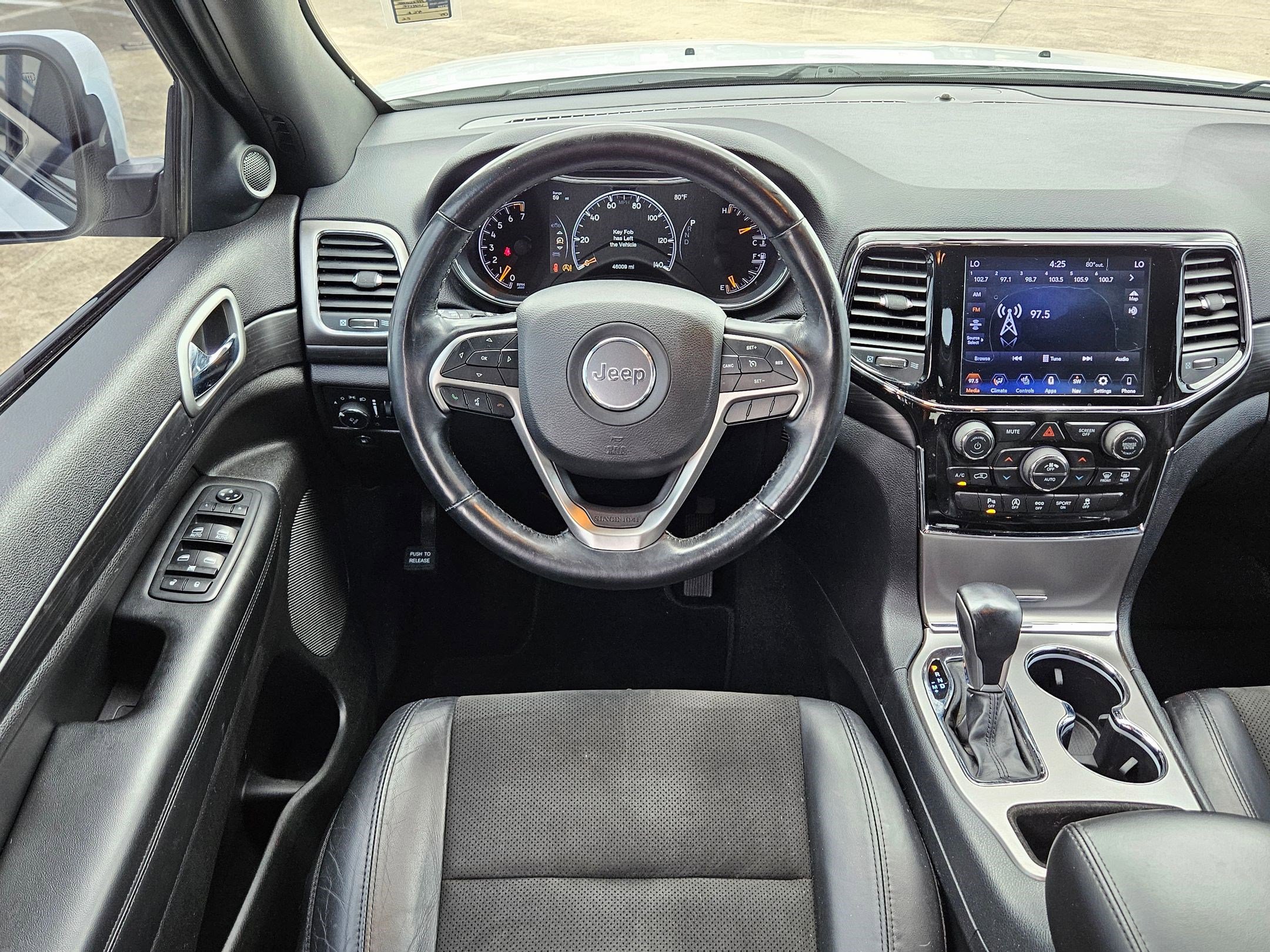 Used 2020 Jeep Grand Cherokee Altitude AWD/4WD image 27