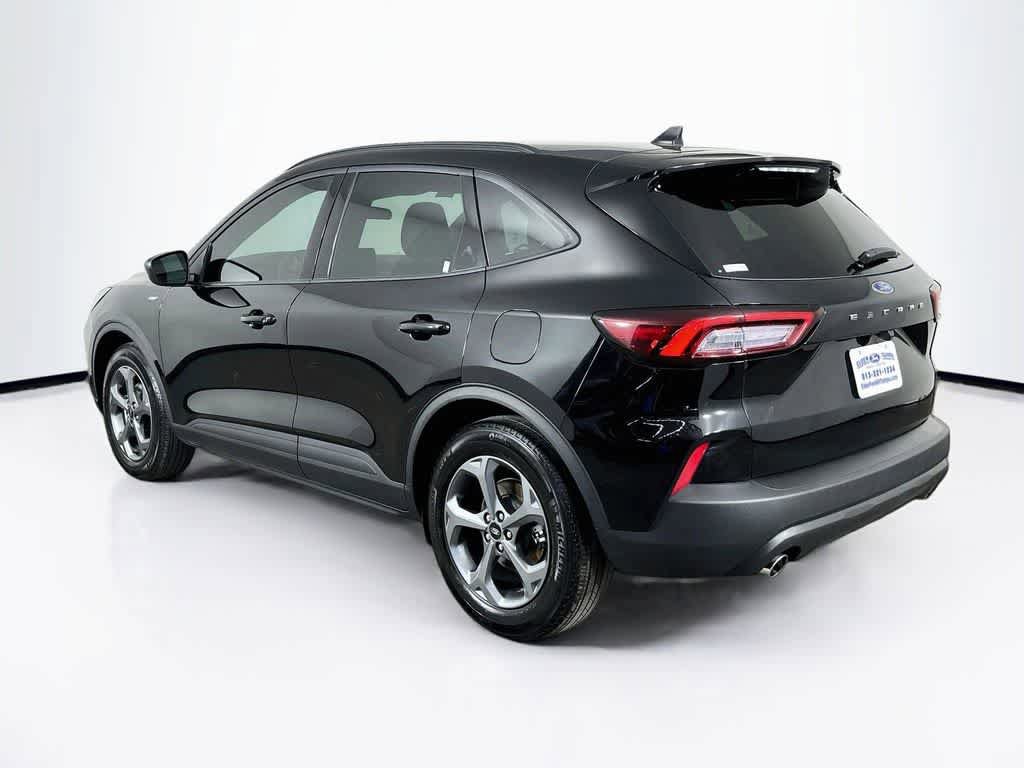 Certified 2025 Ford Escape ST-Line FWD image 4