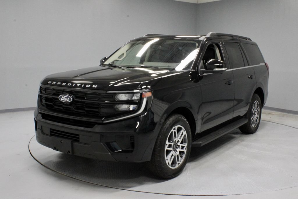 Certified 2025 Ford Expedition Active AWD/4WD image 7