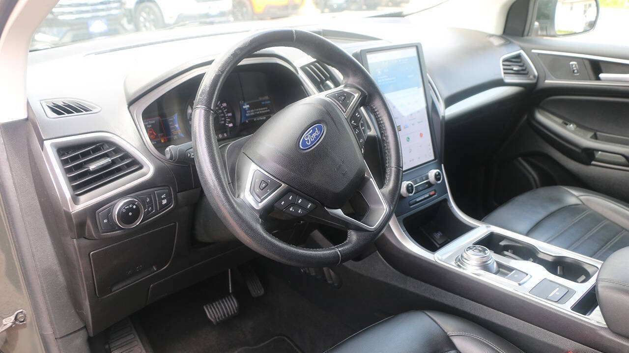 Certified 2023 Ford Edge SEL w/ Convenience Package AWD/4WD image 32