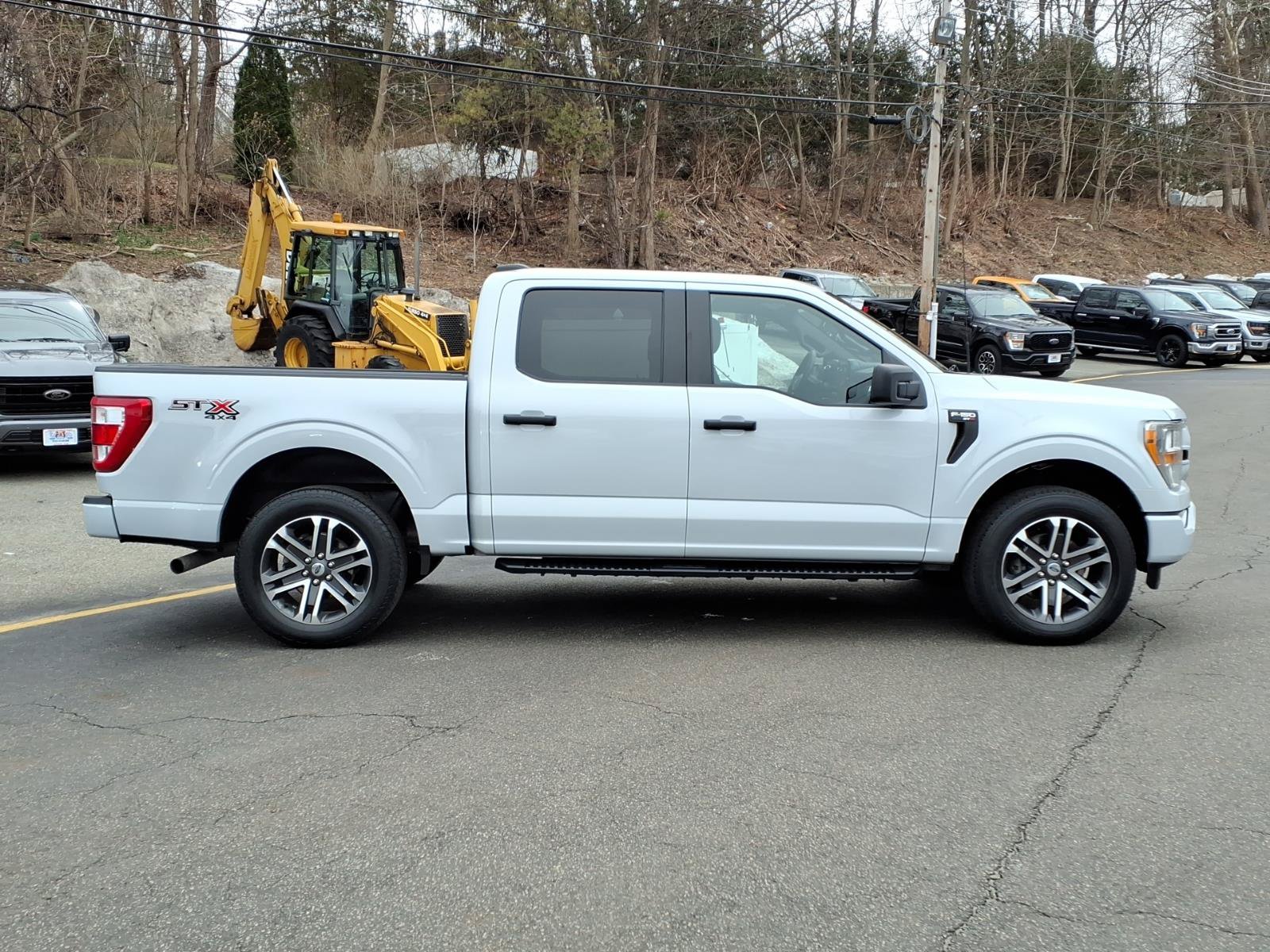 Certified 2022 Ford F150 XL w/ STX Appearance Package AWD/4WD image 9