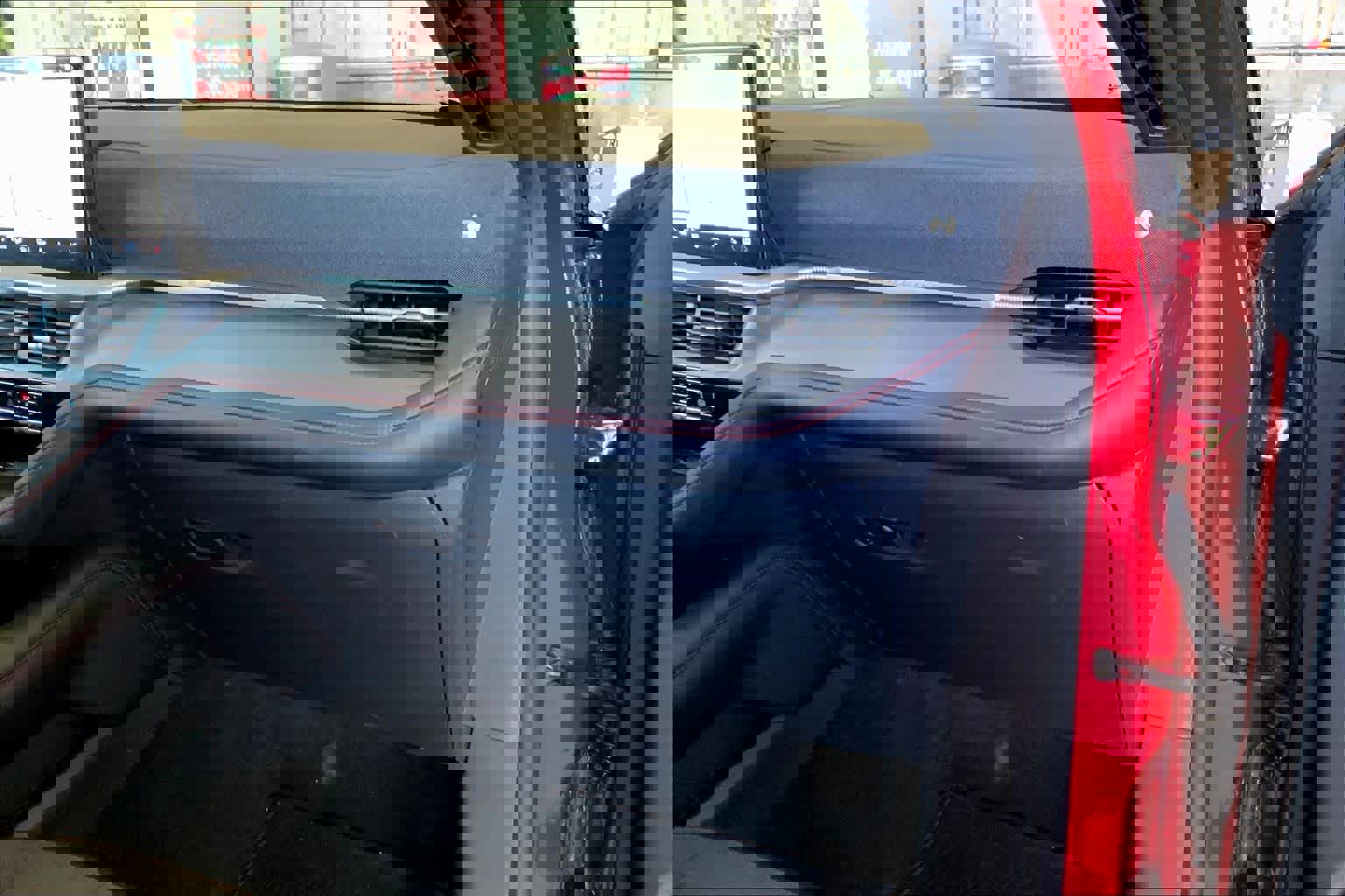 Certified 2025 Ford Explorer ST-Line w/ Premium Package image 17